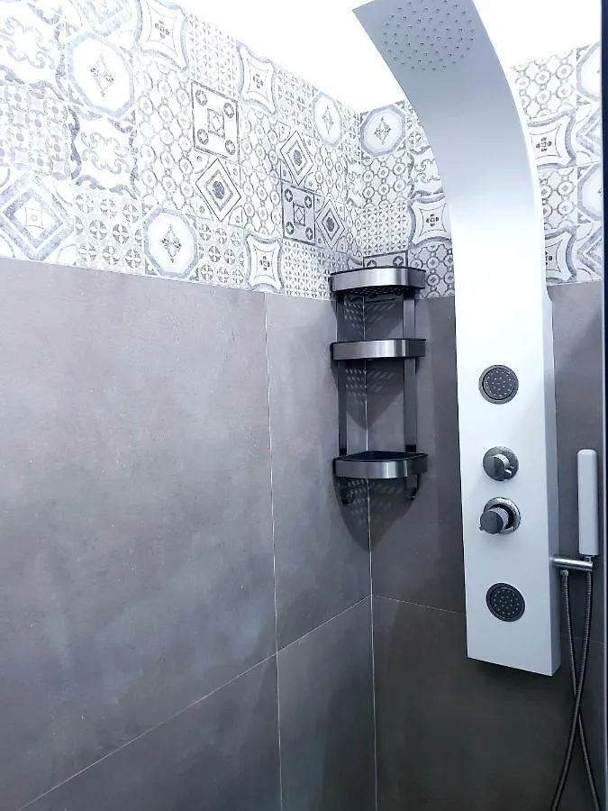 Pupi 93 Rooms Palermo Italy